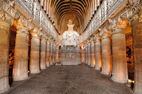 L'Érection de l'Ajanta Caves: Un chef-d'œuvre bouddhiste en pleine jungle indienne et un témoignage silencieux du commerce maritime.